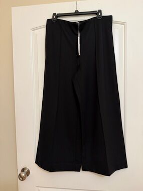 Chico's Black Pull-On Pintuck Wide Leg Pants NWT Sz 2R (12R)